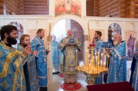 Преосвященный Стефан и Преосвященный Вениамин совершили Божественную литургию