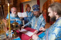 Преосвященный Стефан и Преосвященный Вениамин совершили Божественную литургию