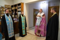 Всенощное бдение в канун праздника иконы Божией Матери "Грузинская"