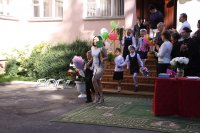 Священнослужитель принял участие в торжественной линейке в СШ№70 для детей с нарушением слуха Священнослужитель принял участие в торжественной линейке в СШ№70 для детей с нарушением слуха