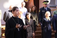 Священнослужитель принял участие в торжественной линейке в СШ№70 для детей с нарушением слуха Священнослужитель принял участие в торжественной линейке в СШ№70 для детей с нарушением слуха