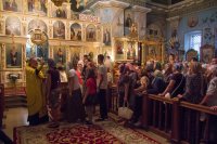 Вечернее богослужение с чтением акафиста нараспев