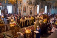 Вечернее богослужение с чтением акафиста нараспев