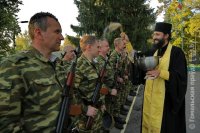 Священнослужитель принял участие в принесении присяги офицерами запаса