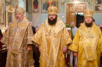 Божественная литургия в день памяти святителя Митрофана Воронежского