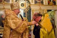 Вечернее богослужение с чтением акафиста нараспев