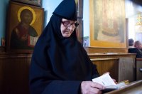 "...нас бо ради молит Богородица Превечнаго Бога"