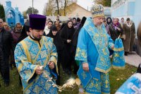 "...нас бо ради молит Богородица Превечнаго Бога"