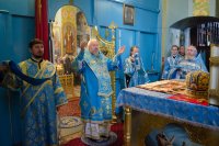 "...нас бо ради молит Богородица Превечнаго Бога"