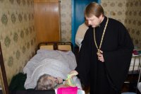 "...нас бо ради молит Богородица Превечнаго Бога"