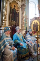 "...нас бо ради молит Богородица Превечнаго Бога"