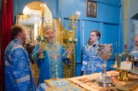 "...нас бо ради молит Богородица Превечнаго Бога"