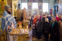 "...нас бо ради молит Богородица Превечнаго Бога"