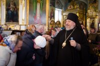 "...нас бо ради молит Богородица Превечнаго Бога"