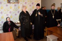 "...нас бо ради молит Богородица Превечнаго Бога"