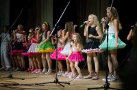 Преосвященнейший Стефан посетил городской праздничный концерт, посвящённый Дню матери Преосвященнейший Стефан посетил городской праздничный концерт, посвящённый Дню матери