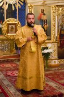 Вечернее богослужение с чтением акафиста нараспев