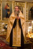 Вечернее богослужение с чтением акафиста нараспев