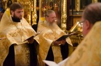 Вечернее богослужение с чтением акафиста нараспев