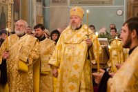 Вечернее богослужение с чтением акафиста нараспев