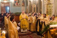 Вечернее богослужение с чтением акафиста нараспев