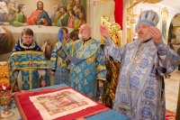 Божественная литургия в криптовом храме Свято-Петро-Павловском кафедрального собора Божественная литургия в криптовом храме Свято-Петро-Павловском кафедрального собора