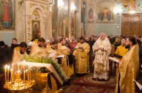  Вечернее богослужение с чтением акафиста нараспев