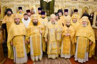 Божественная литургия в день памяти святителя и чудотворца Николая, архиепископа Мирликийского