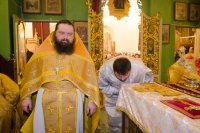 Божественная литургия в день памяти святителя и чудотворца Николая, архиепископа Мирликийского