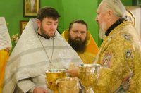 Божественная литургия в день памяти святителя и чудотворца Николая, архиепископа Мирликийского