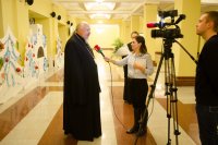 Преосвященный Стефан принял участие в открытии выставочного проекта «Зимние праздники»