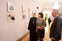 Преосвященный Стефан принял участие в открытии выставочного проекта «Зимние праздники»