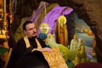 Всенощное бдение в канун дня памяти свт. Спиридона Тримифунтского Всенощное бдение в канун дня памяти свт. Спиридона Тримифунтского