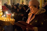 Вечернее богослужение с чтением акафиста нараспев