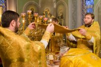 Божественная литургия в Свято-Петро-Павловском кафедральном соборе г.Гомеля