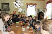 Учащиеся школ г. Рогачёва готовятся к празднику Рождества Христова Учащиеся школ г. Рогачёва готовятся к празднику Рождества Христова