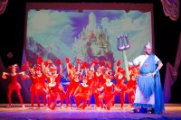 Преосвященный Стефан принял участие в традиционной городской благотворительной елке