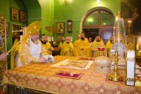 Божественная литургия в Свято-Никольском мужском монастыре Божественная литургия в Свято-Никольском мужском монастыре