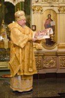 Божественная литургия в Свято-Никольском мужском монастыре Божественная литургия в Свято-Никольском мужском монастыре