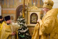 Божественная литургия в Свято-Никольском мужском монастыре Божественная литургия в Свято-Никольском мужском монастыре