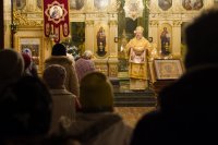 Божественная литургия в Свято-Никольском мужском монастыре Божественная литургия в Свято-Никольском мужском монастыре