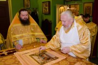 Божественная литургия в Свято-Никольском мужском монастыре Божественная литургия в Свято-Никольском мужском монастыре