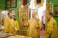 Божественная литургия в Свято-Никольском мужском монастыре Божественная литургия в Свято-Никольском мужском монастыре