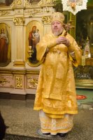 Божественная литургия в Свято-Никольском мужском монастыре Божественная литургия в Свято-Никольском мужском монастыре