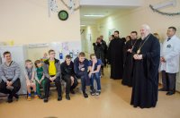 Рождественский подарок детям Рождественский подарок детям