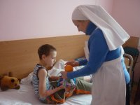 "Дети поздравляют детей"