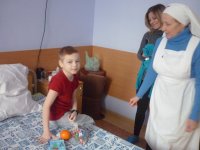 "Дети поздравляют детей"