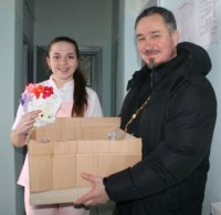 Священник поздравил с Рождеством пациентов детского и инфекционного отделений райбольницы