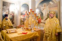  Божественная литургия в криптовом храме Свято-Петро-Павловском кафедрального собора