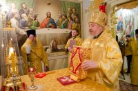  Божественная литургия в криптовом храме Свято-Петро-Павловском кафедрального собора